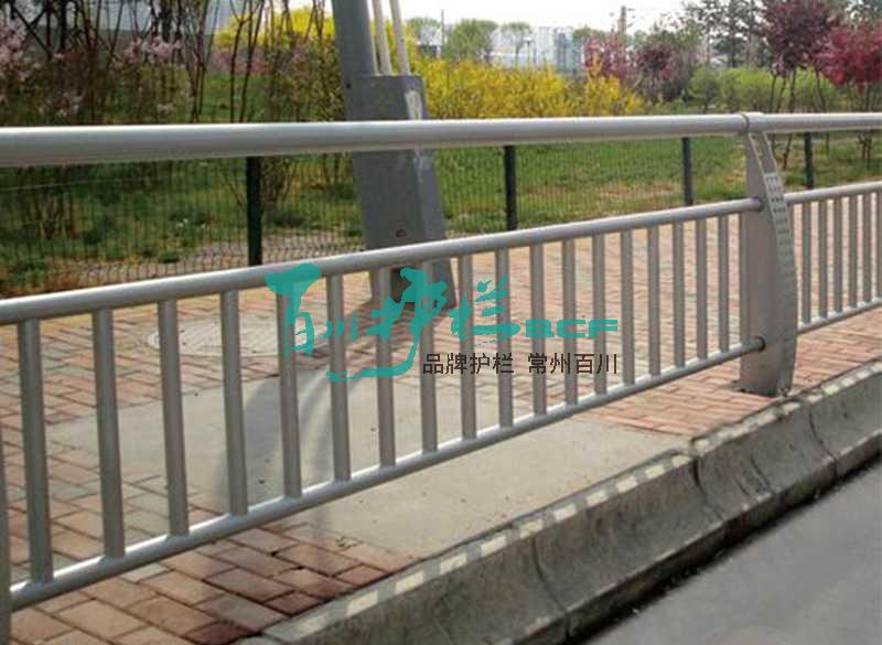 img of 青海西寧邊緣護欄工程