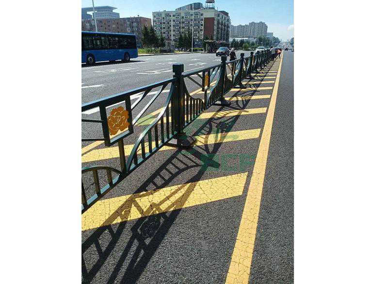 道路護(hù)欄的四個主要功能